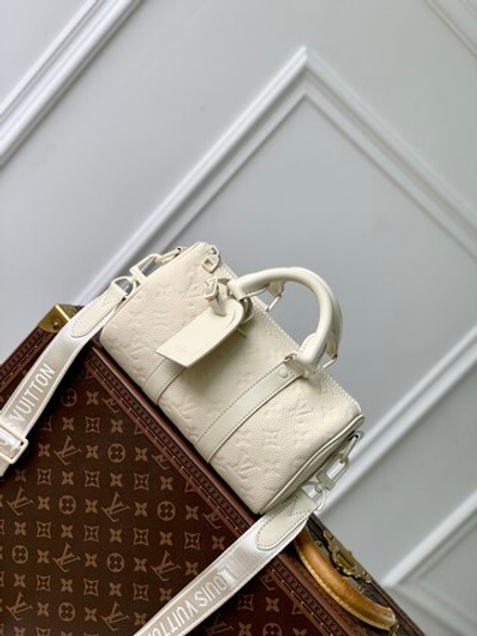 Louis Vuitton Keepall 25