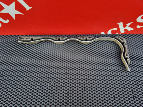 Кронштейн масляного поддона