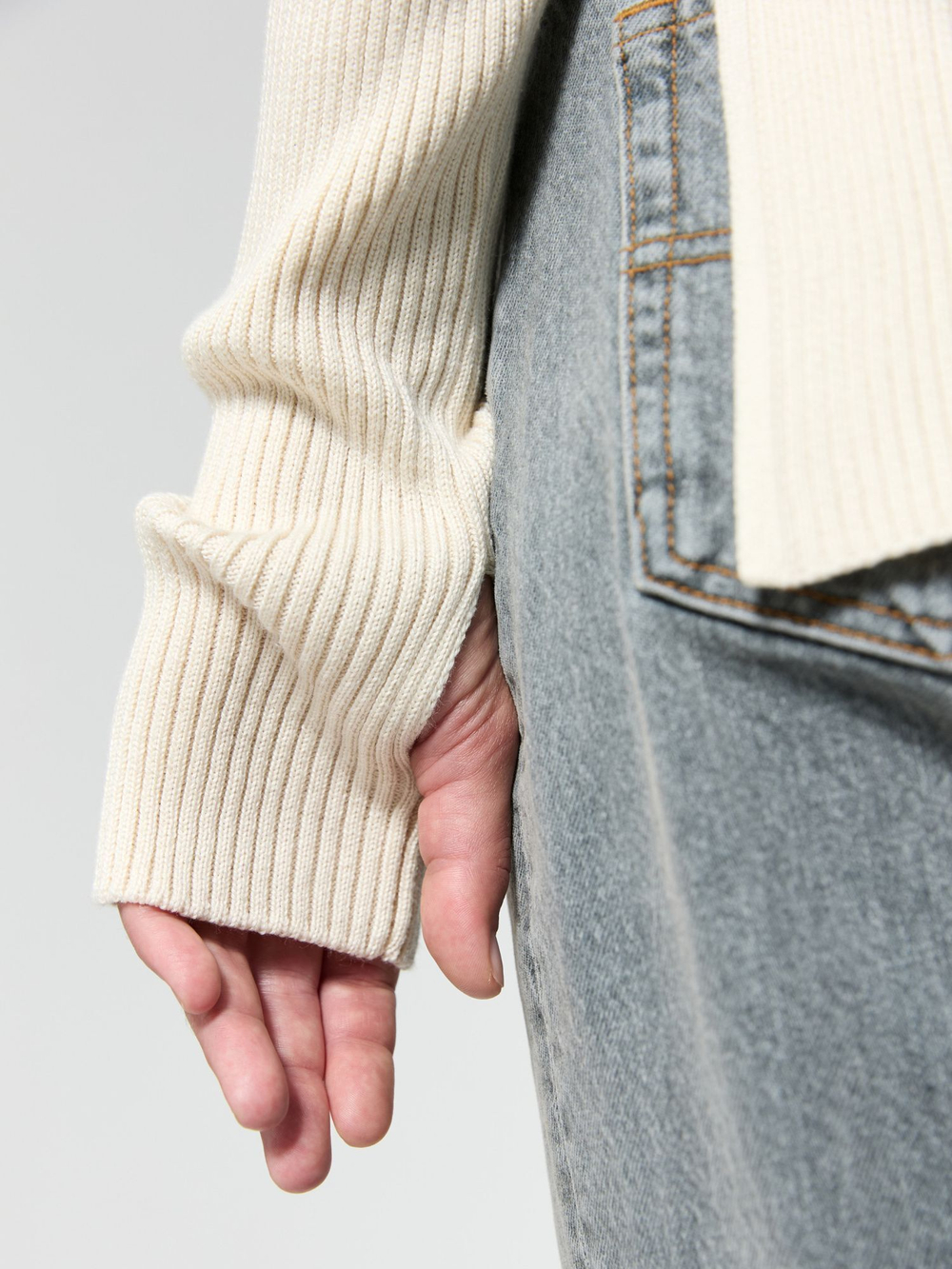 Водолазка с разрезом их хлопка