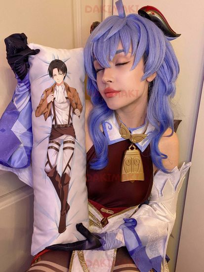 Мини дакимакура Леви Аккерман из Атака Титанов арт. M0262, 60х20 см