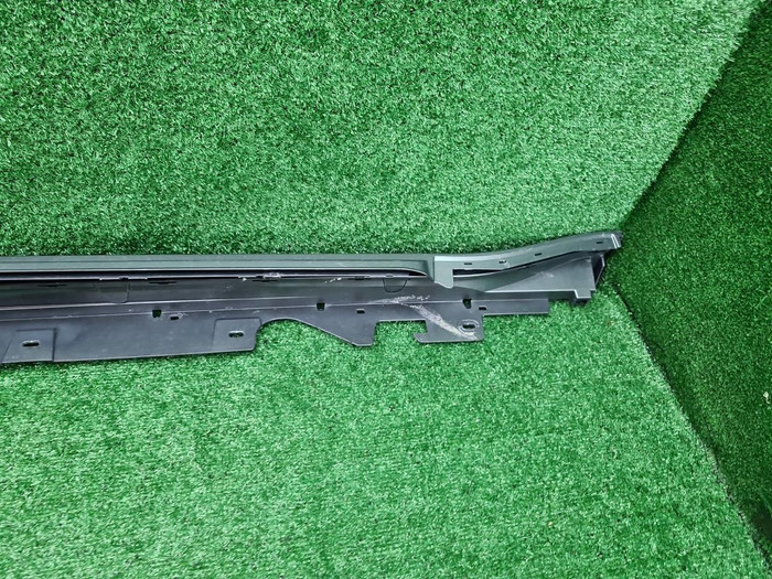 Накладка порога левая BMW M3 G80 (2020-н.в.)