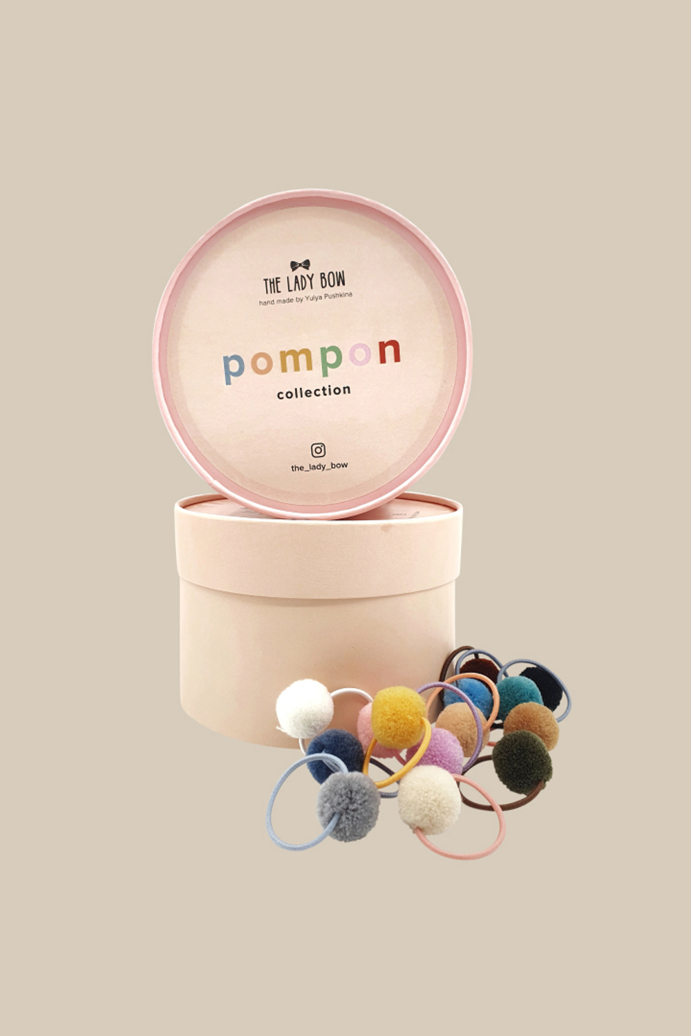 Бокс с помпонами на резинках POMPON BOX