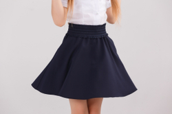Юбка школьная для девочки синяя тёмно-синяя клёш свободная расклешенная широкая свободная на резинке пышная классическая высокая талия колокол солнце полусолнце размер 122 128