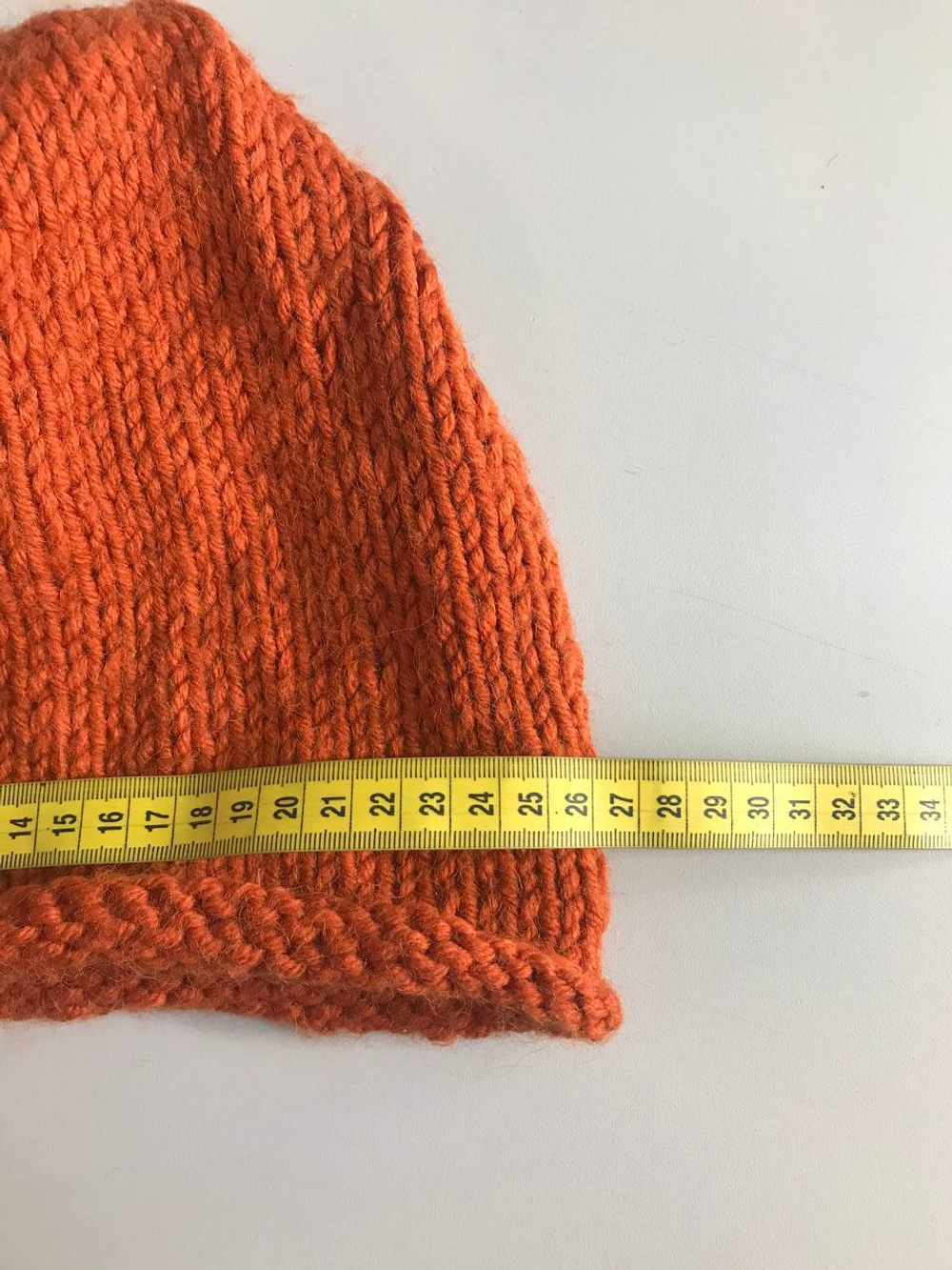 Шапка без лишних деталей