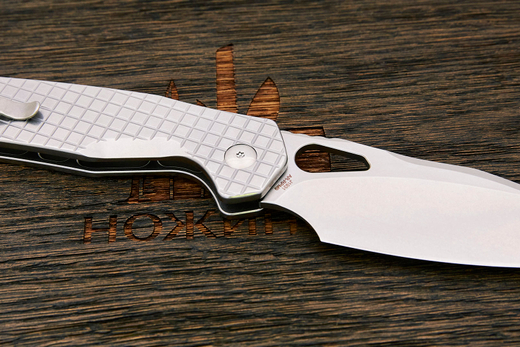 Нож складной CJRB Frack, клинок 99мм, сталь AR-RPM9, рукоять сталь текстура