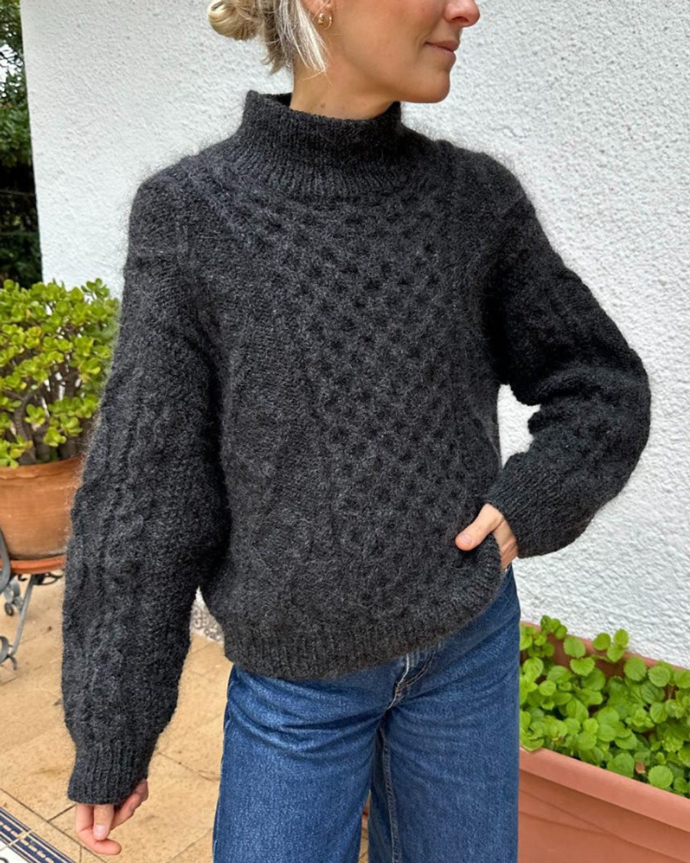 Описание по вязанию свитера спицами "Domar"