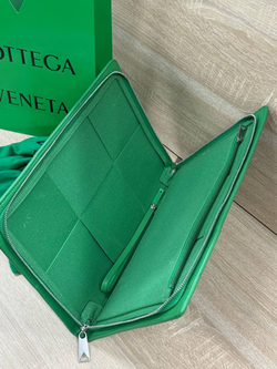 Папка Bottega Veneta