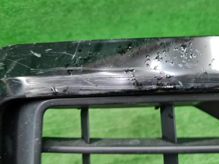 Решетка перед. бампера VW Touareg 3 (18-23) R-line