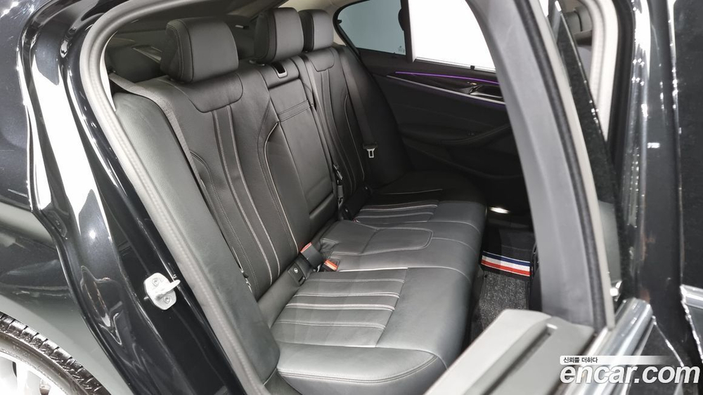 BMW 5 Series (G30) 520i Luxury (04.2023)