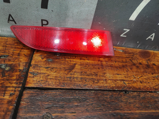 Катафот заднего бампера левый внешний Hyundai Tucson 3 (TL) 18-21 Б/У Оригинал 92405D3500