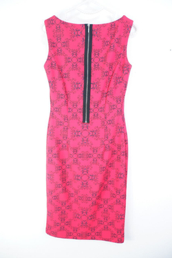 Платье LUSSOTICO по фигуре контрастное  42 размер