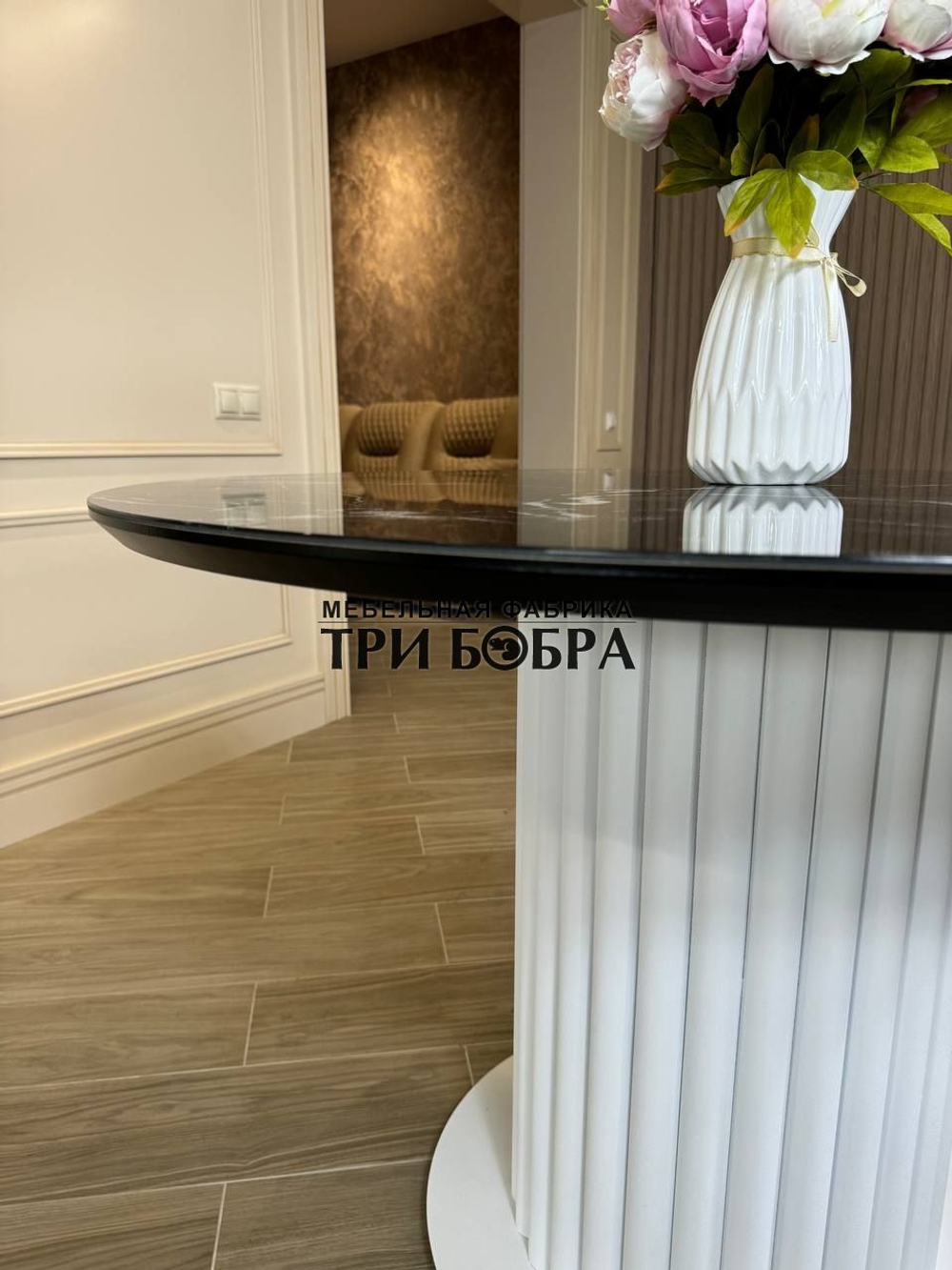 Круглый стол "Орион", черный мрамор