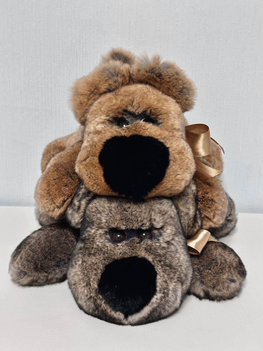 Собака Шанель большая (коричневая)