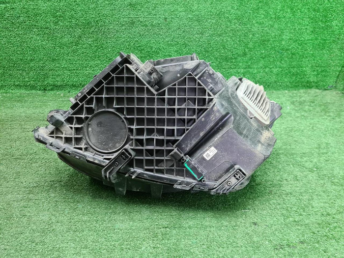 Фара правая Mercedes GLC X253 (2015-2019) LED