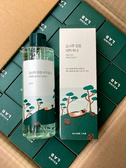 Тонер с экстрактами сосны и центеллы для проблемной кожи Round Lab Pine Calming Cica Toner 250 мл