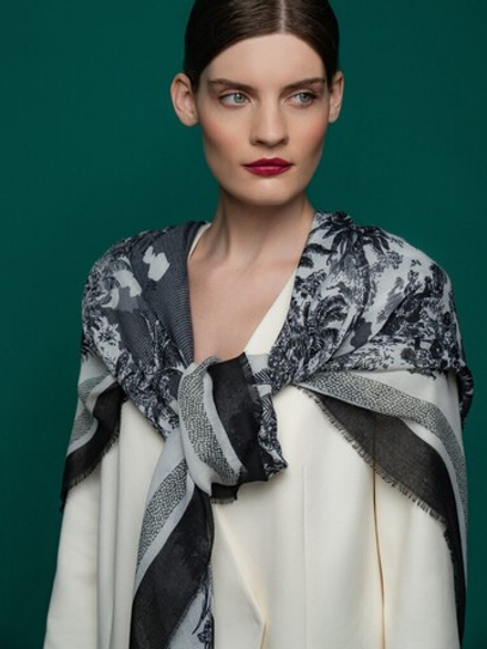 Платок Labbra LG33-141-01