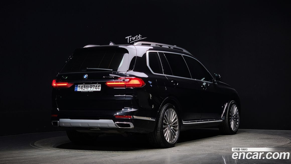 BMW X7 (G07) xDrive 40d Design Pure Excellence 7-и местный (06.2022)