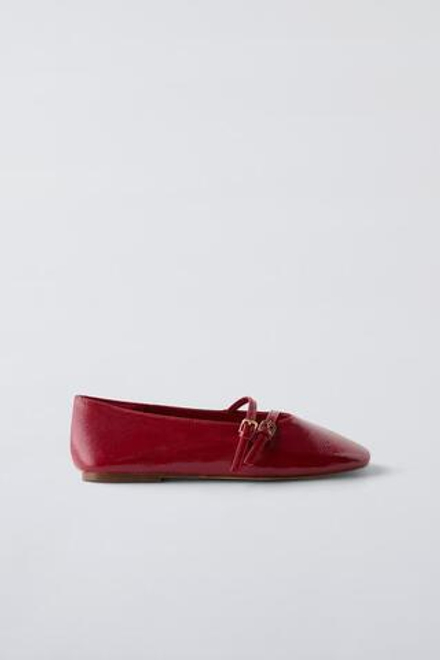 ZARA ЛАКИРОВАННЫЕ БАЛЕТКИ, КРАСНЫЙ