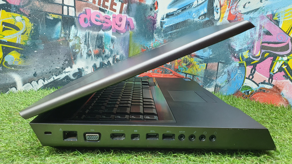 18.4" Игровой Alienware i7/32 Gb/GTX 680M 2 Gb/FHD