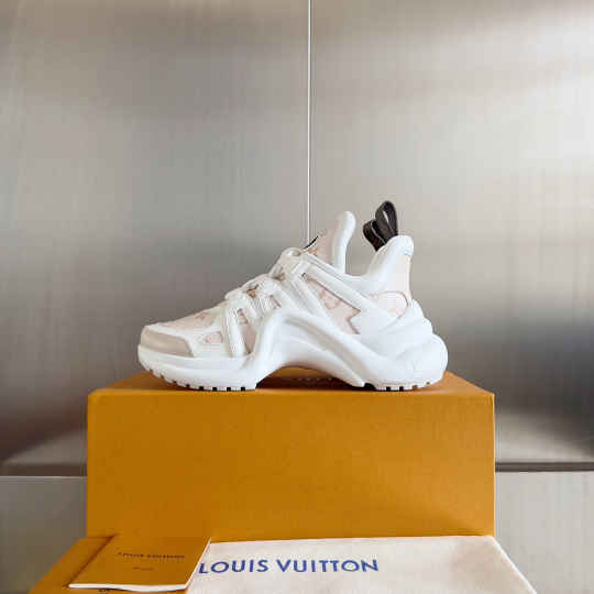Louis Vuitton Archlight
