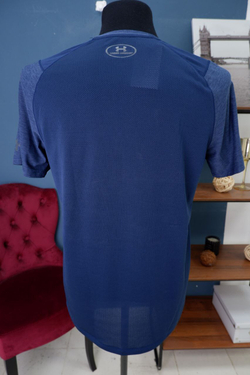 Футболка Armour повседневная 46 размер