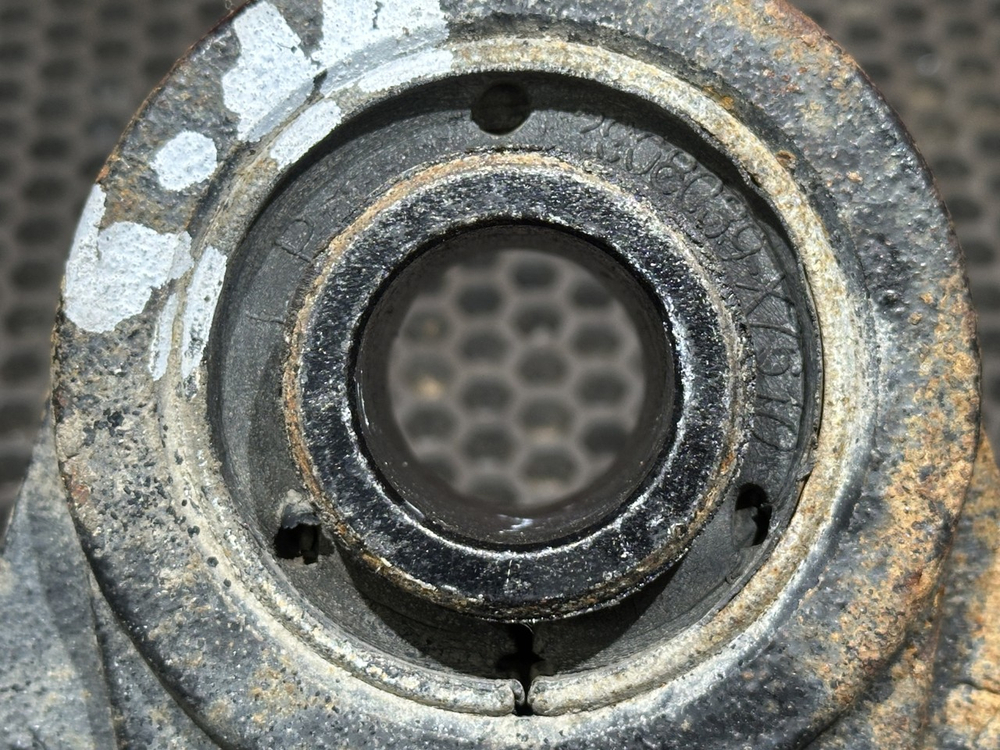 Кронштейн заднего стабилизатора 2023г