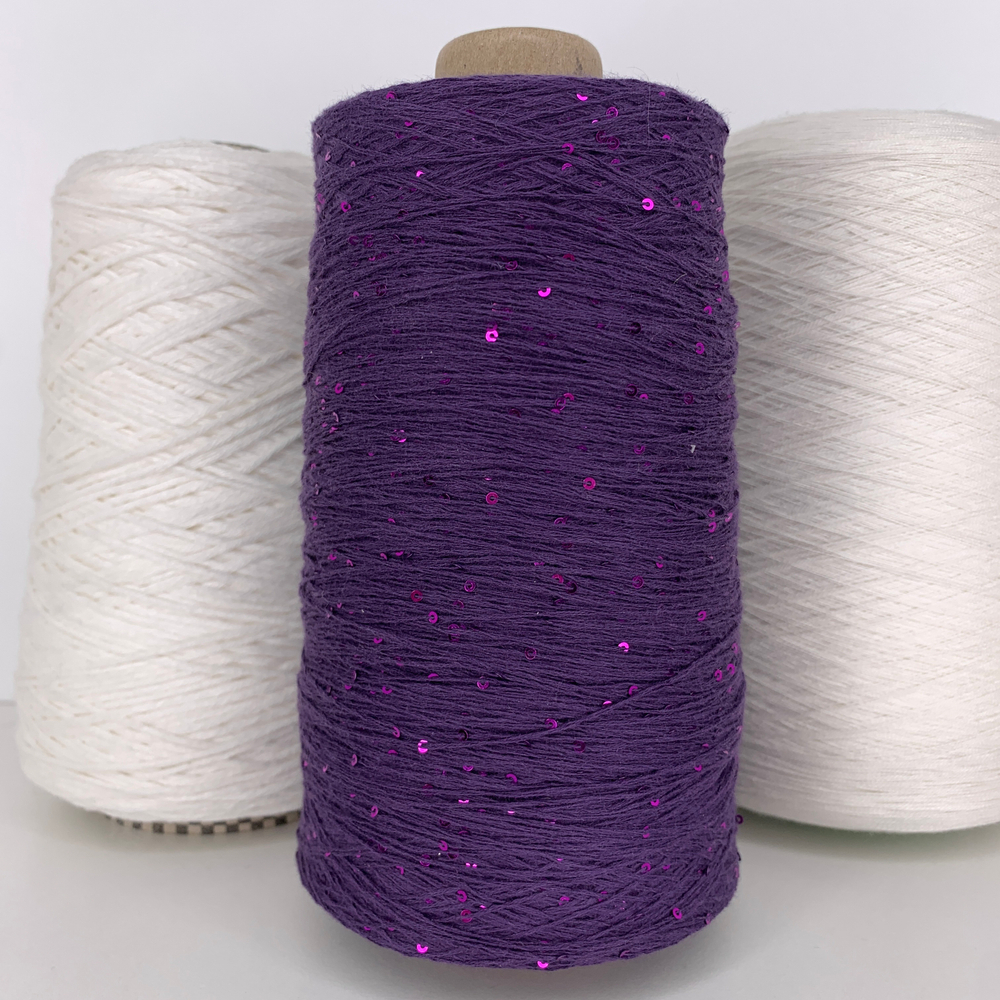 FORTE; 100% хлопок, пайетки 2мм; 640м/100гр; цвет: темно-фиолетовая нить, сиренево-малиновые пайетки; S715 MP