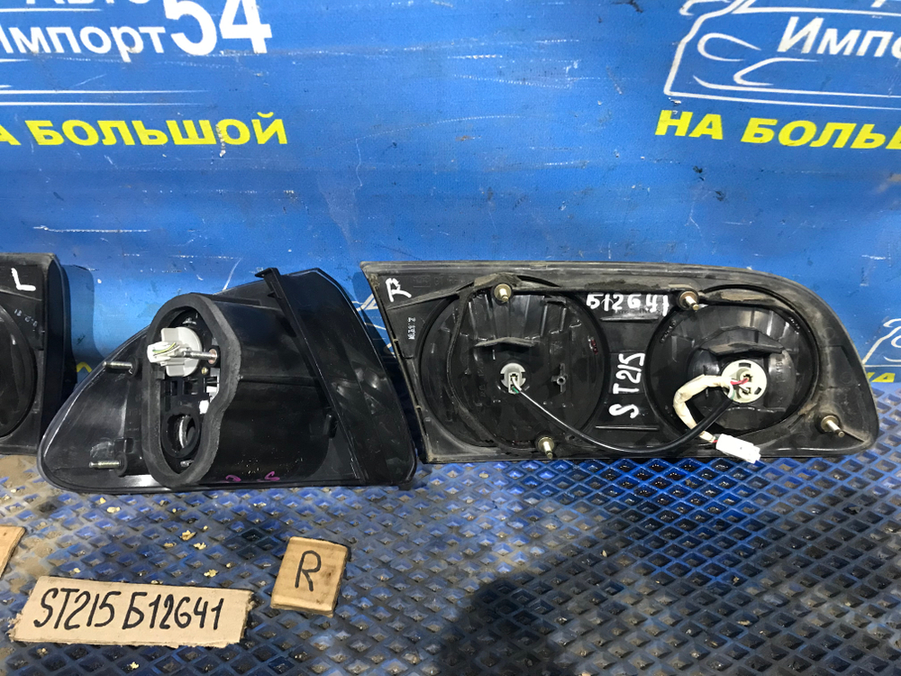 Стоп левый TOYOTA CALDINA 2000-2002