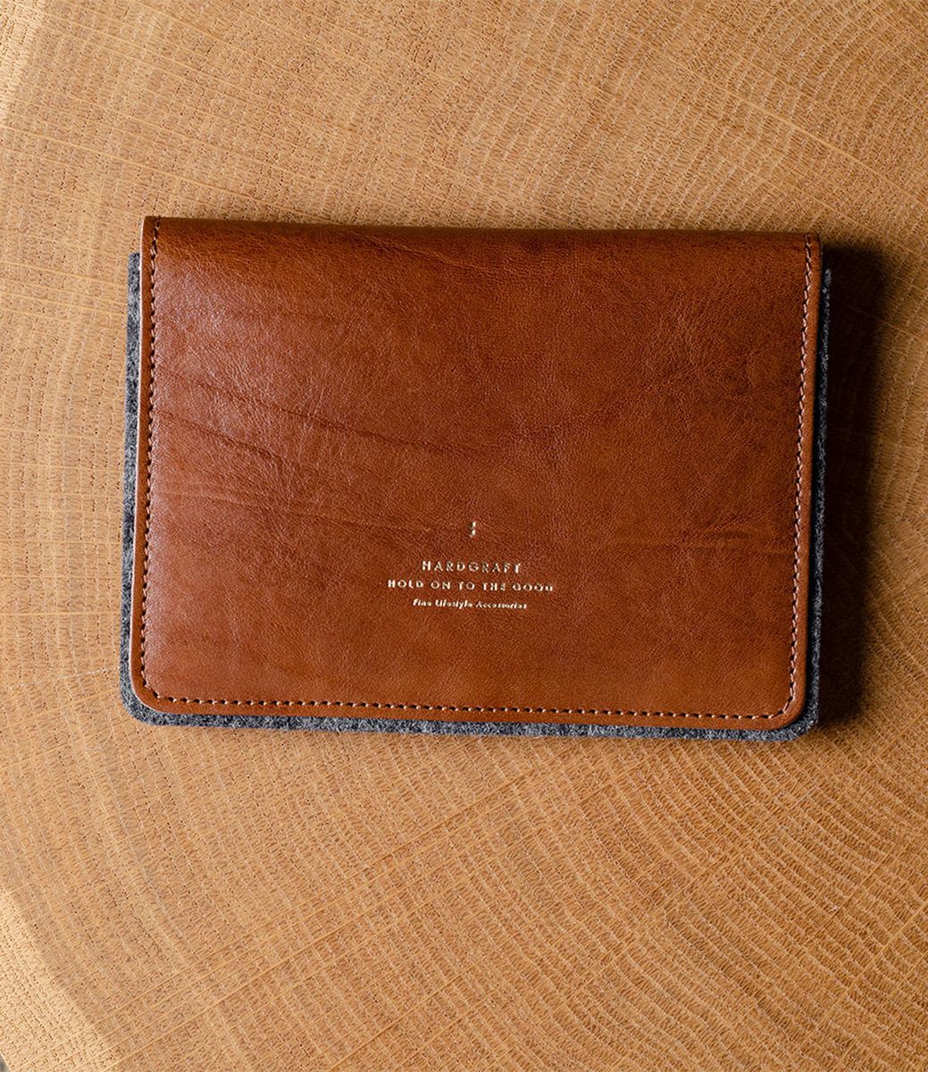 Hard Graft Travel Classic — обложка для паспорта