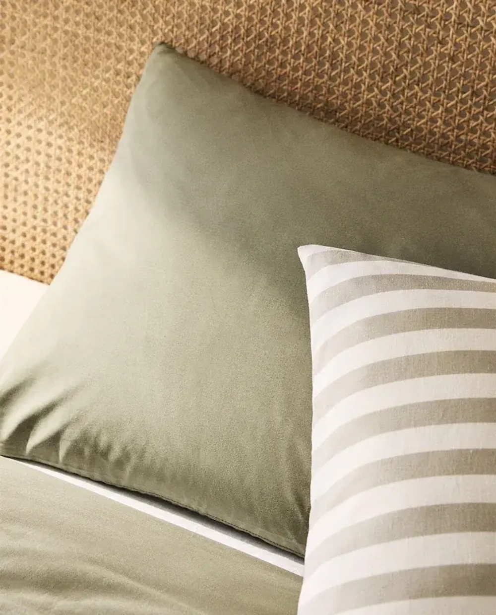 ZARA HOME (200 НИТЕЙ) НАВОЛОЧКА ИЗ ПЕРКАЛЯ, ЗЕЛЕНЫЙ