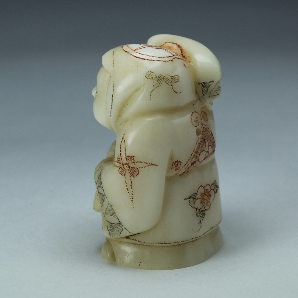 Нэцкэ Ребенок с книгой