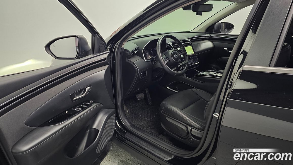 Hyundai Tucson (NX4) Бензин 1.6 Turbo 2WD (12.2020)