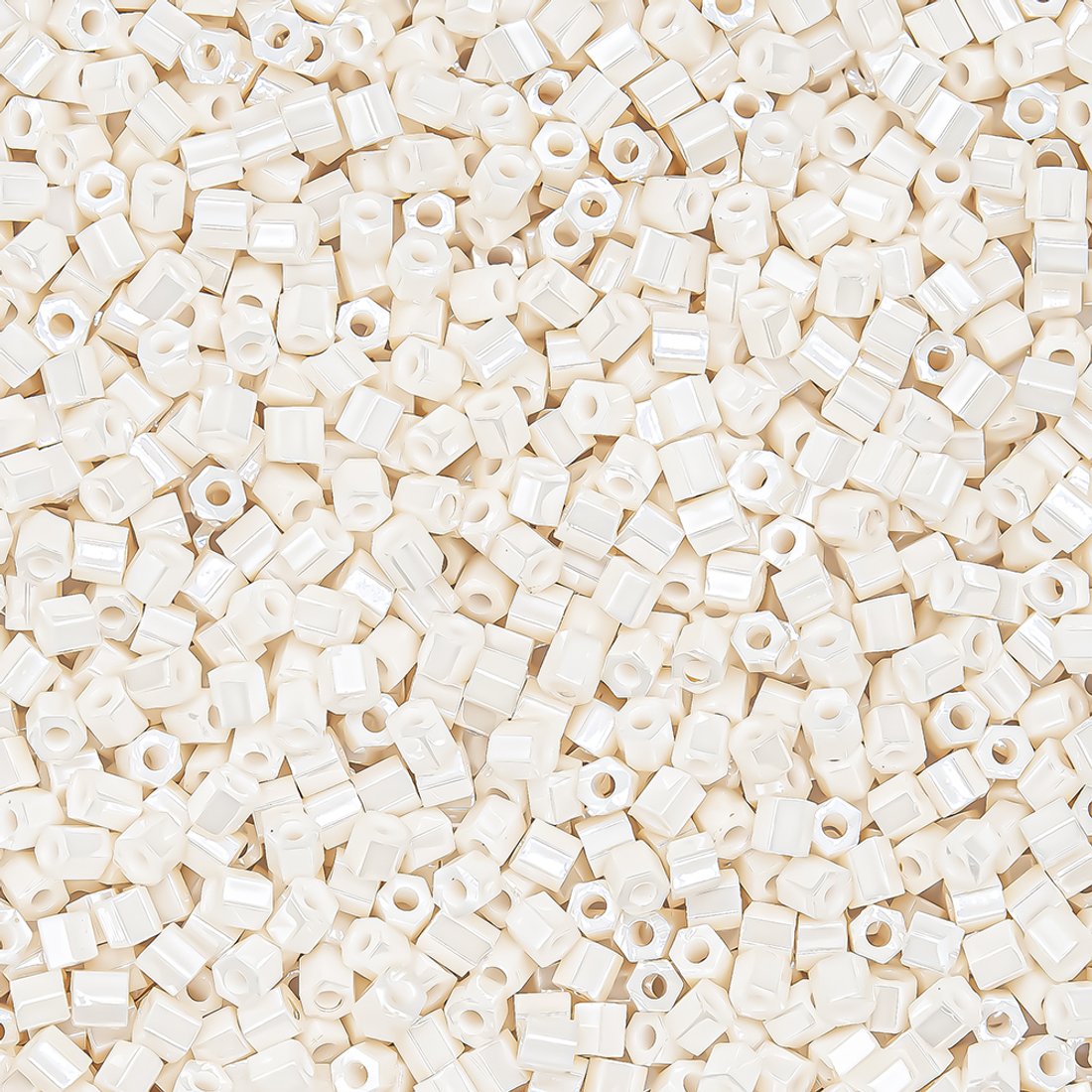 Японский бисер TOHO Hexagon (№123L), жемчужный глянцевый