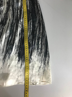 Сарафан Guess для смелого образа, маркировка М, визуально 46 размер