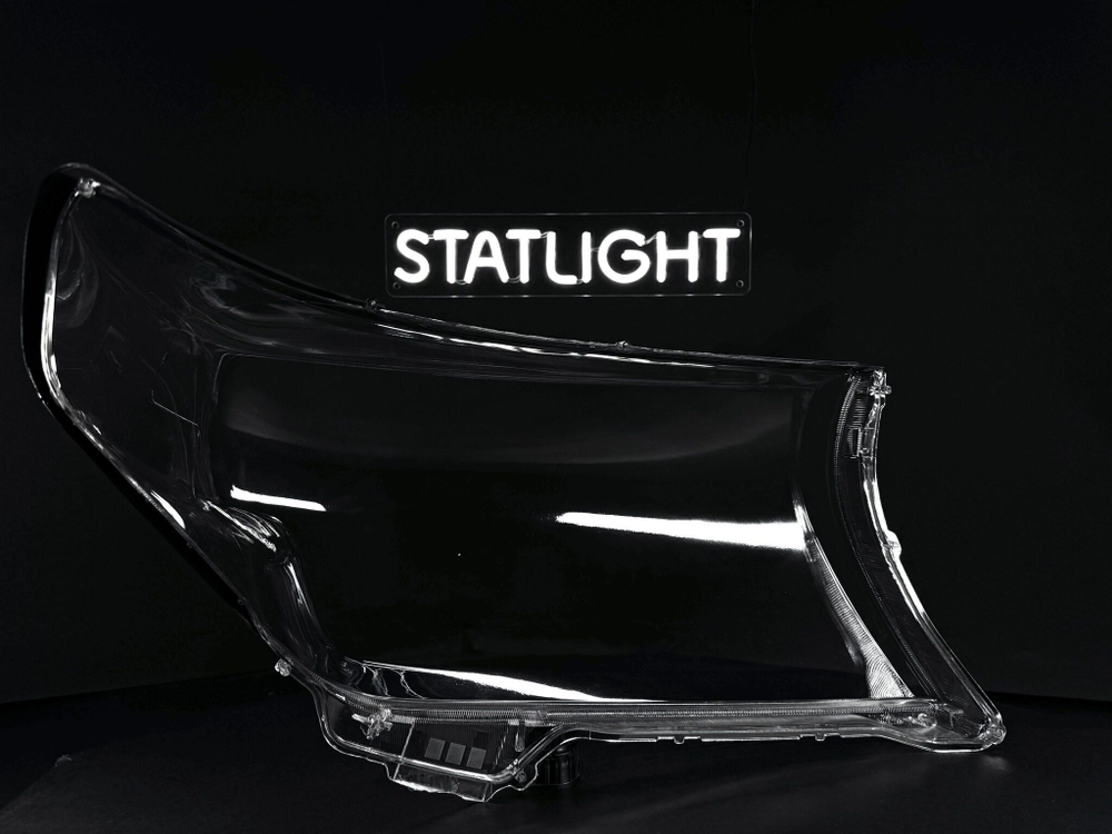 Левое стекло фары Toyota LC200 2012-2015