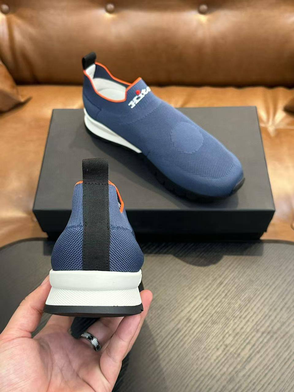 Кроссовки Kiton