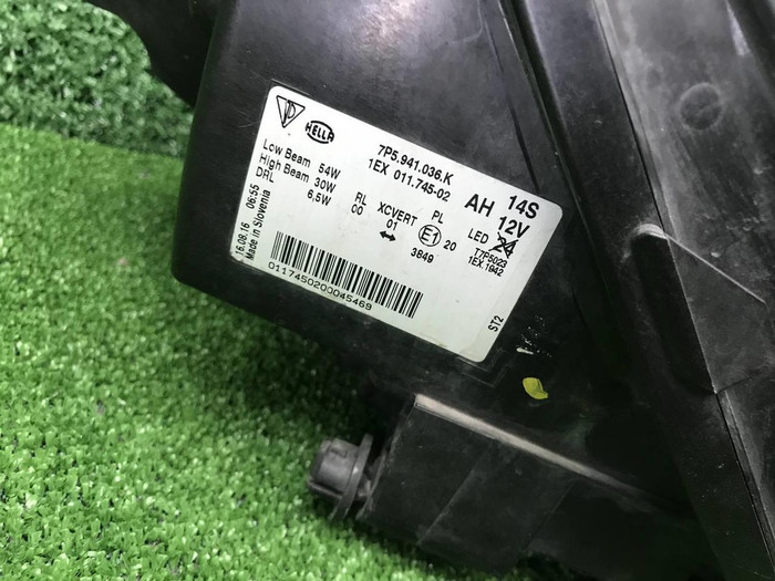 Фара правая Porsche Cayenne 2 958 (2014-2018) LED