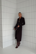 Платье из трикотажа с замком спереди по всей длине