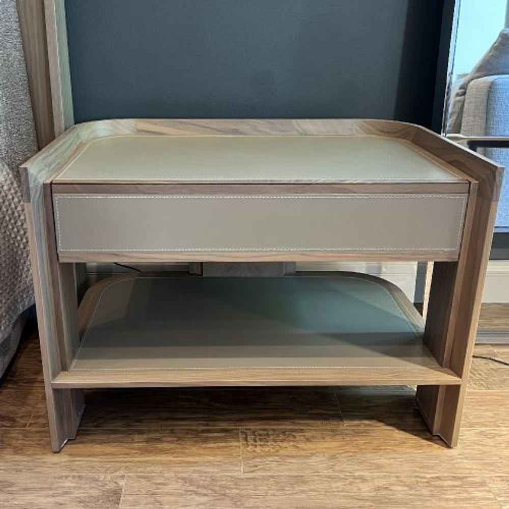 Тумбочка Giorgetti ARCHIBALD 70070