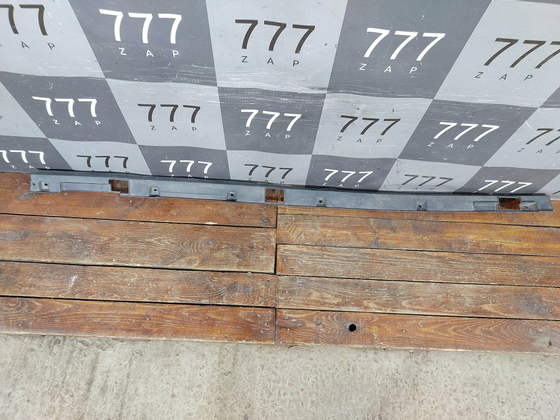 Накладка порога правого Chery Tiggo 4 17-нв Б/У Оригинал J685402840