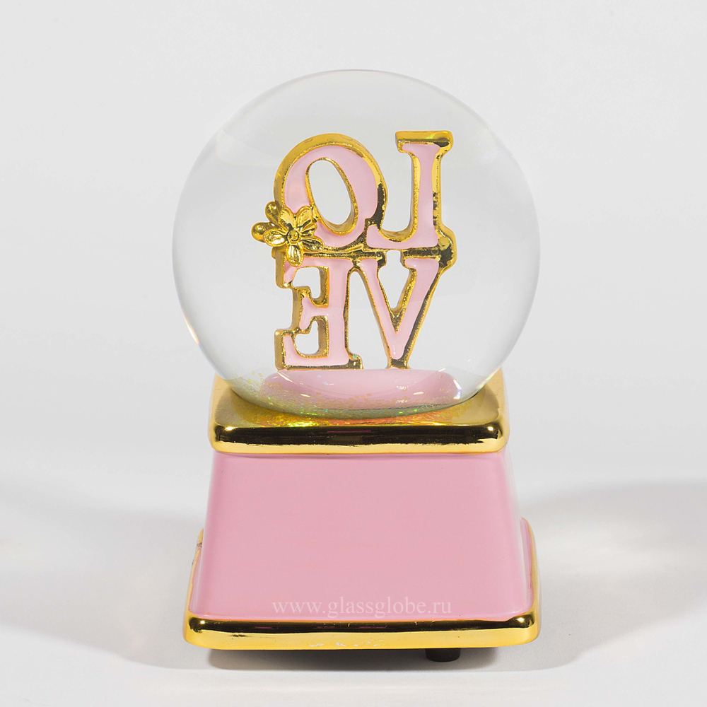 Стеклянный снежный шар Love