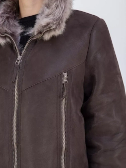 Дубленка натуральная с капюшоном зимняя