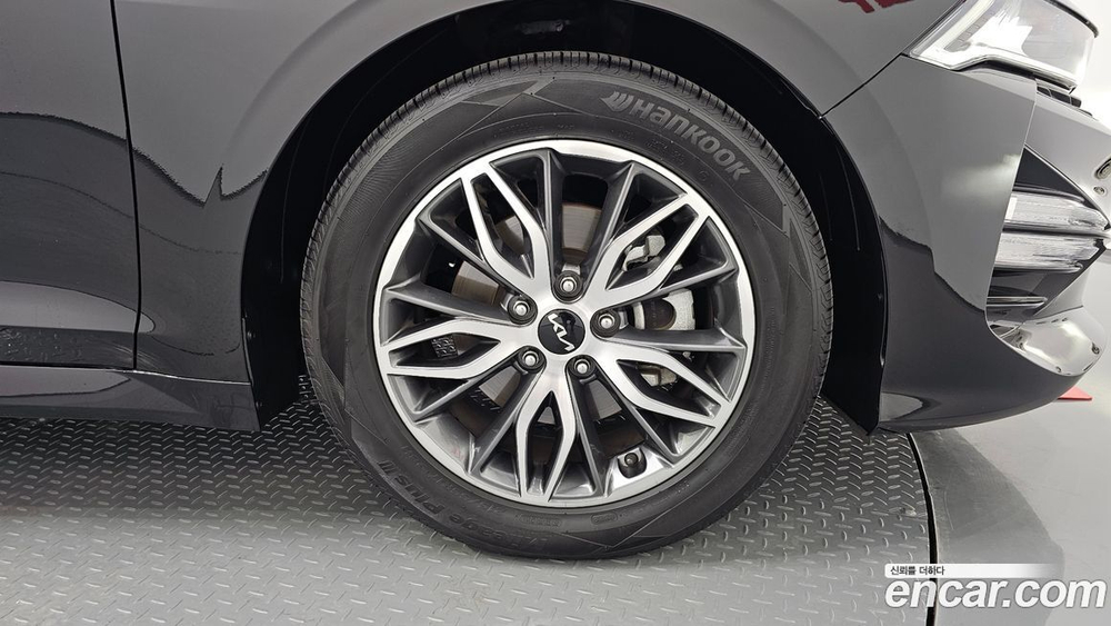 Kia K5 (Optima) 3 Generation 2.0 (09.2021)