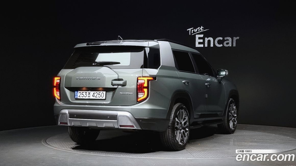 KG Mobility (Ssangyong) Torres Бензин 1.5 2WD (10.2022)