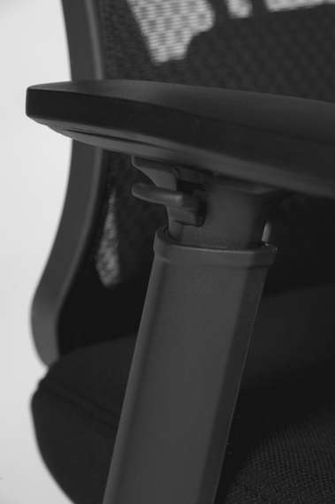 Кресло офисное Норден / Гарда SL / черный пластик / черная сетка / черная ткань / база хром