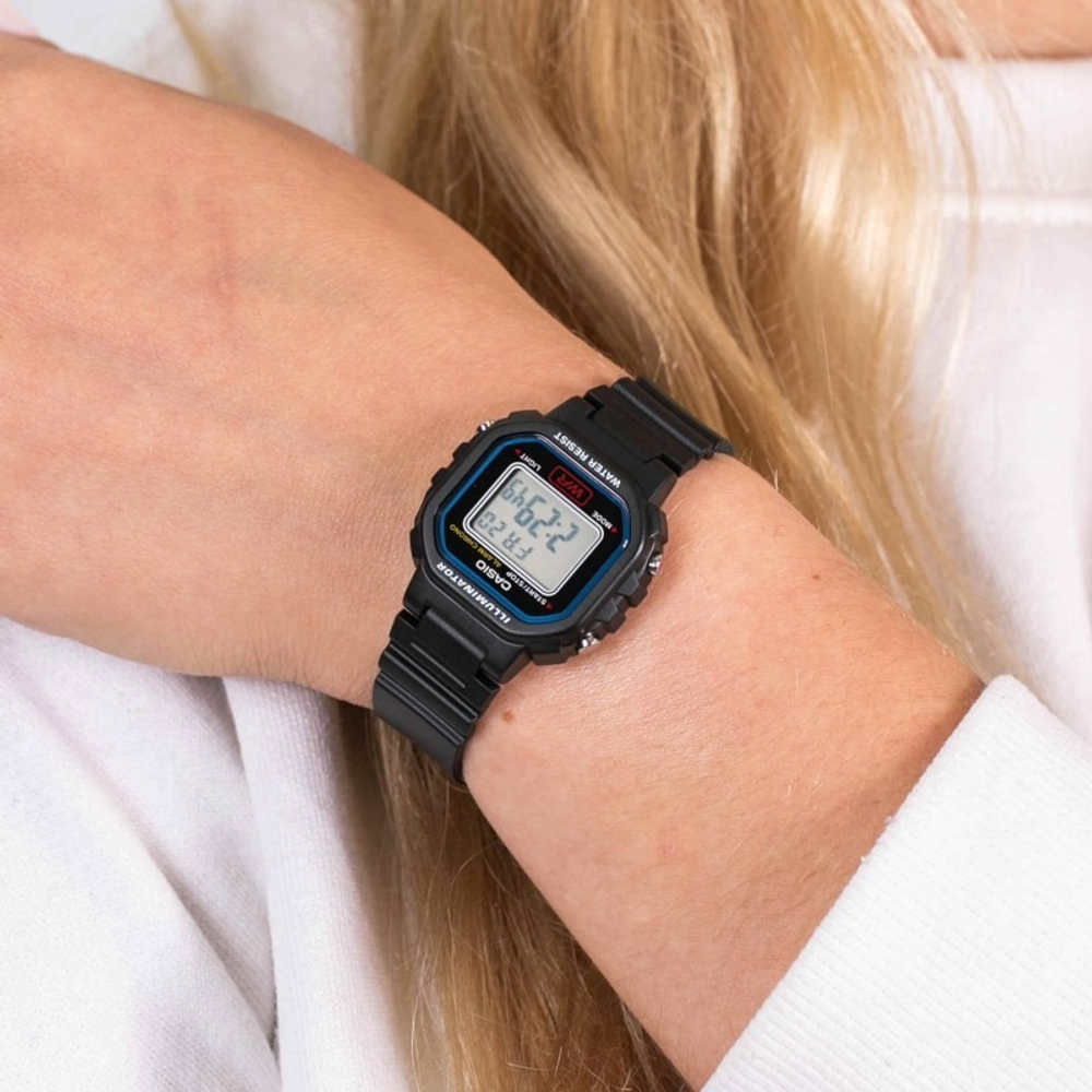 Часы CASIO LA-20WH-1C