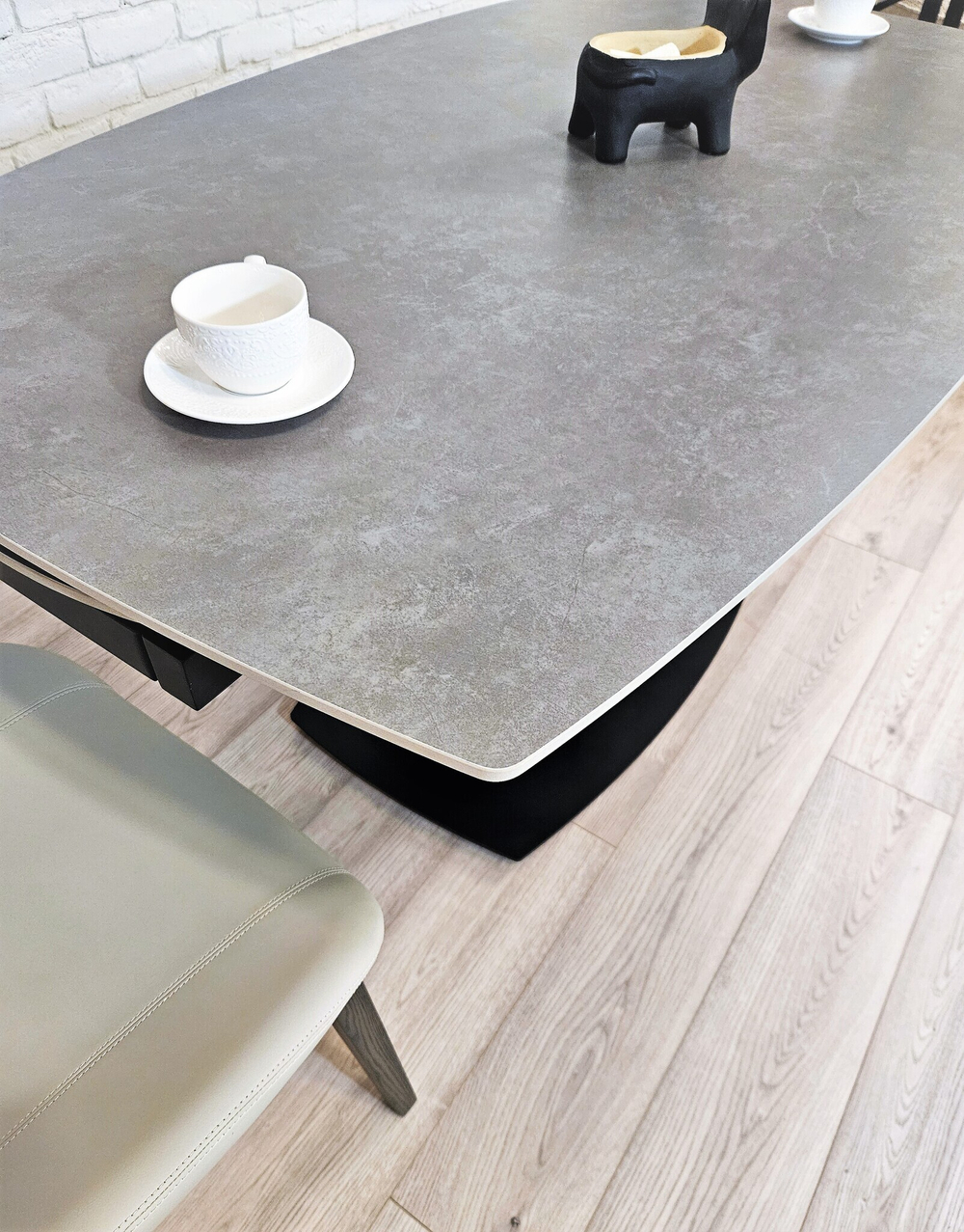 Стол обеденный раскладной овальный F525