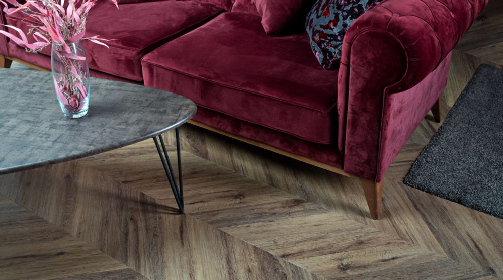 Кварцвиниловая плитка VINILAM Parquet Chevron Шеврон Лувр