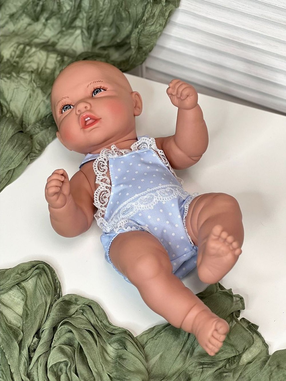 Кукла Manolo Dolls виниловая Noa 45см в пакете (8287)