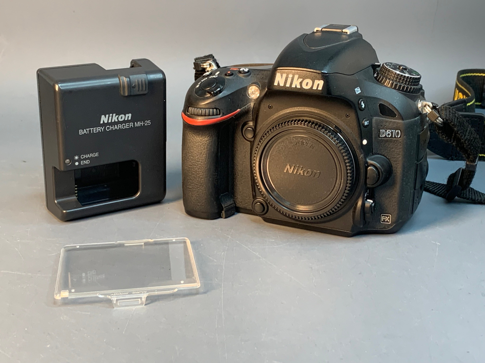 Nikon D610 63000 кадров